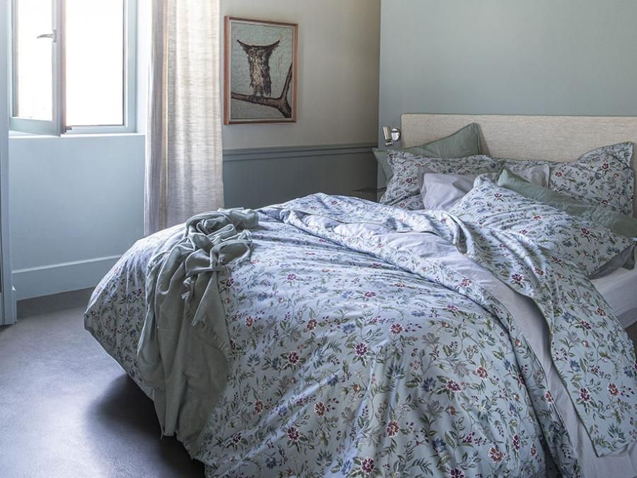 Green and floral bedding: bring spring into your bedroom!