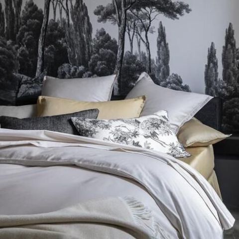 Teophile, our organic cotton satin bedding