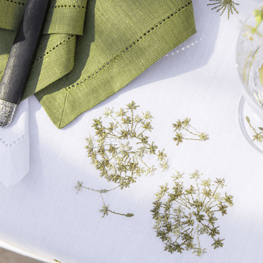Embroidered linen tablecloth, Ombelle