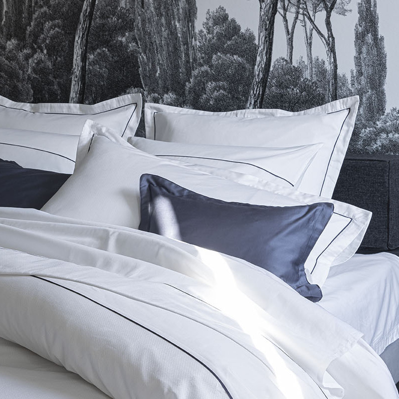 Orsay, customizable bed set