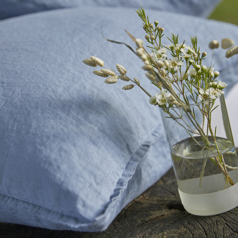 A linen bed linen, a noble material